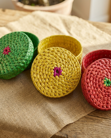 Palm Leaf Woven Heart Shaped Box (Multi-Coloured),Any one available colour will be delivered.
