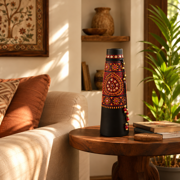 Aabha – Lippan Art Vase