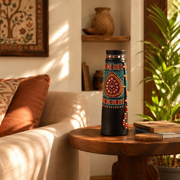 Mrinal – Lippan Art Vase