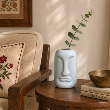 The face vase ( powder blue)