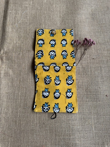Sanitary and cosmetic pouch - Floral print