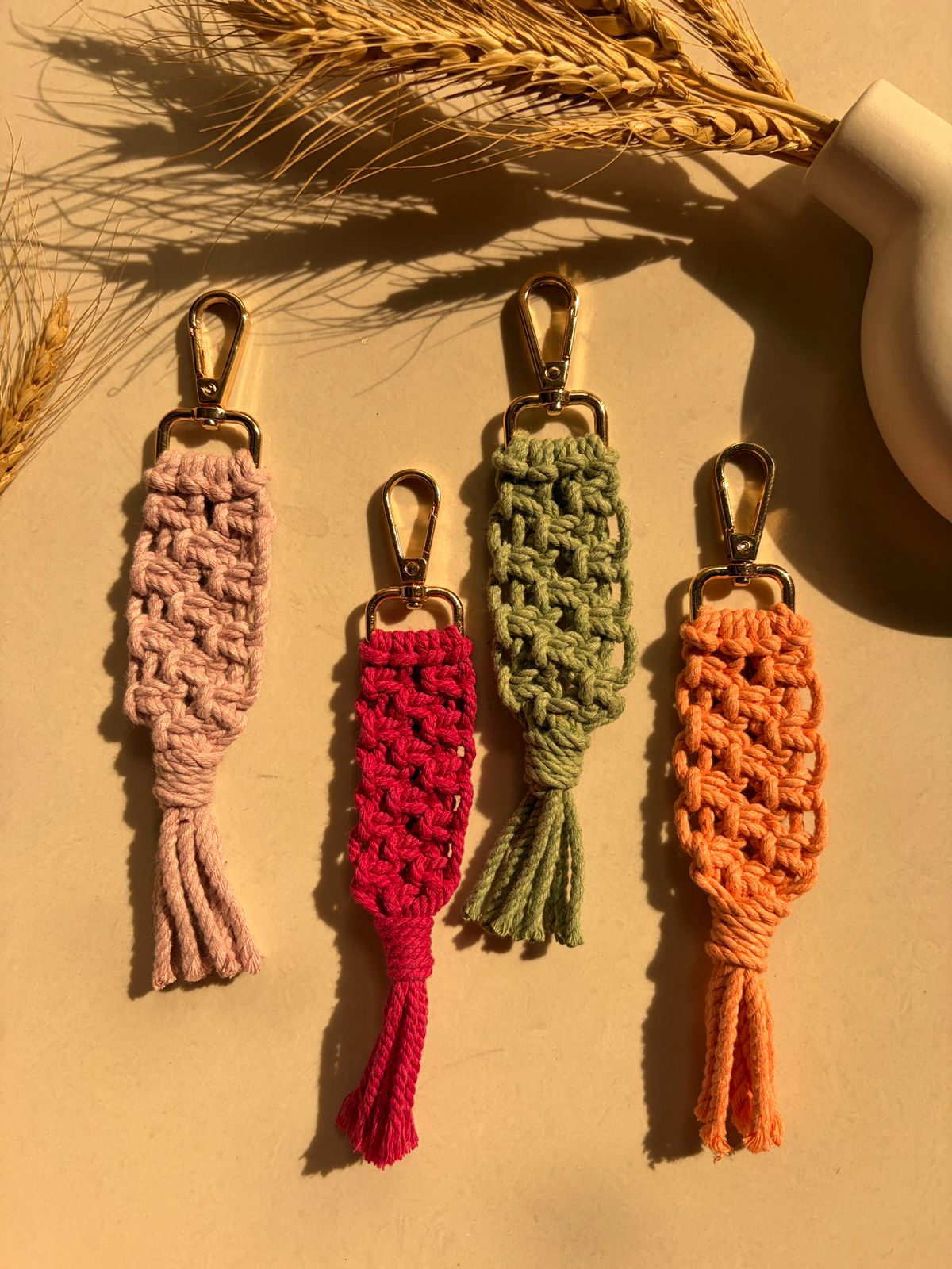 Square knot wristlet